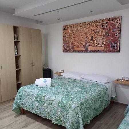 Camera Eden Hotel Formia Bagian luar foto